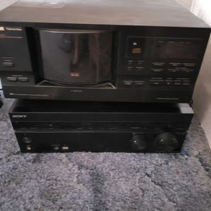 A complete home stereo systems 2 amps 4 pairs spea